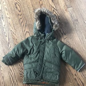 Gap size 2 army green lined puffer coat